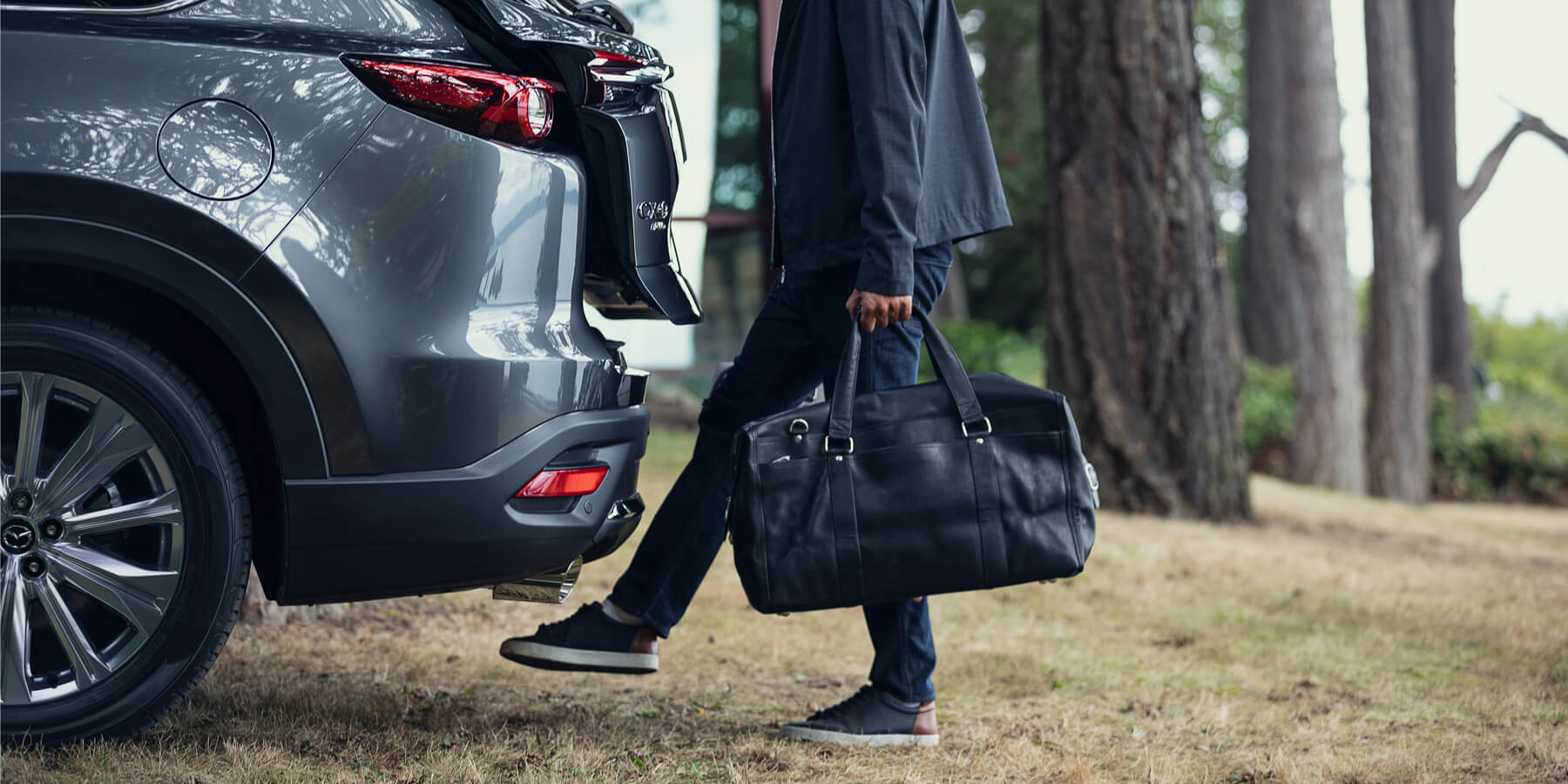 Больше размеры – больше удобства в использовании: бесконтактный доступ к багажному отделению.